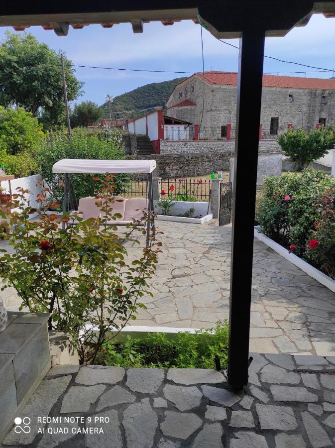 Detached House In Sykia Villa Exteriör bild
